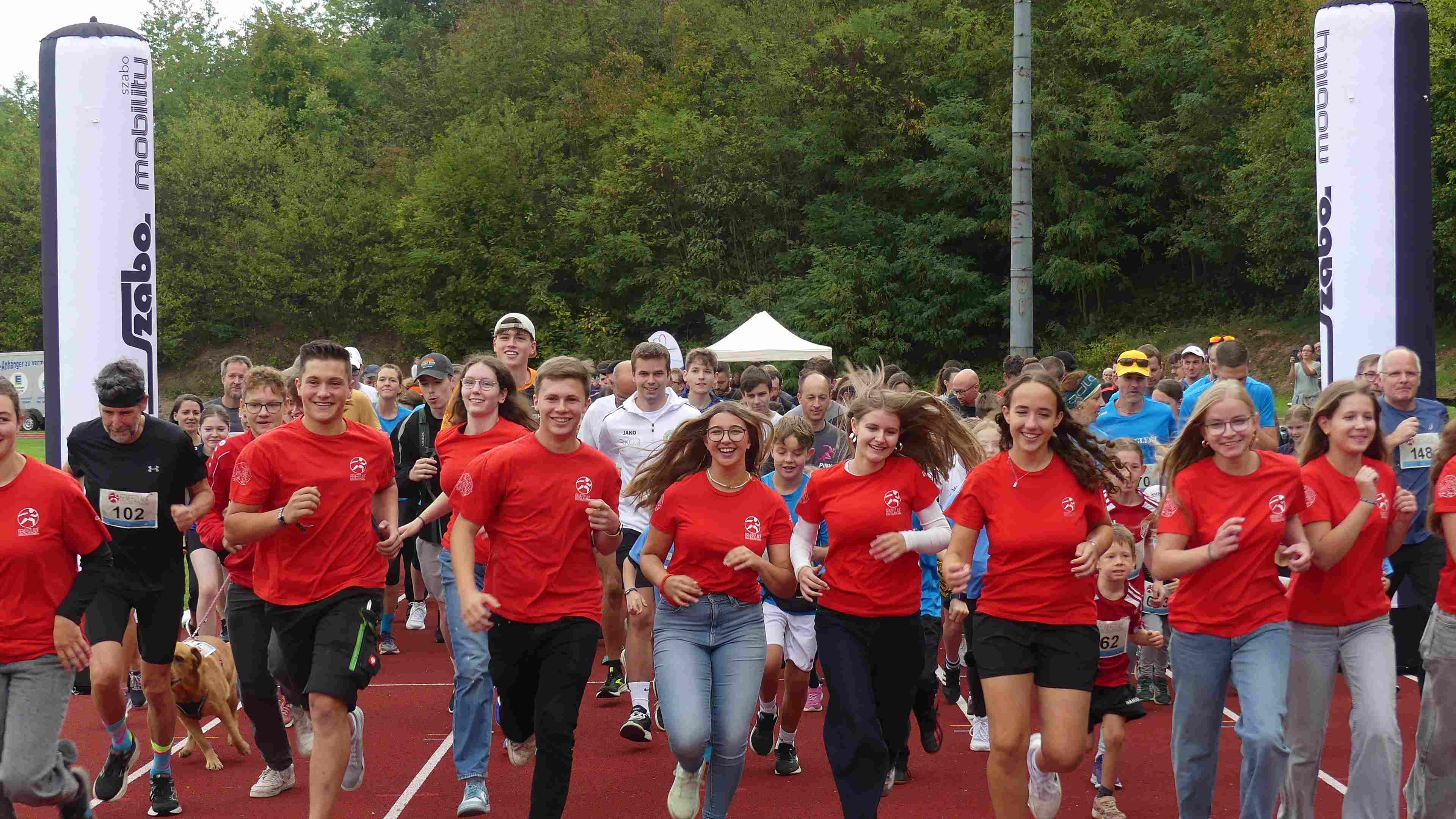 Bild vom 15. Benefizlauf im Jahr 2025. Dies ist das 95. Bild.